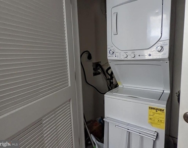 2631 W Girard Avenue - Photo Thumbnail 12