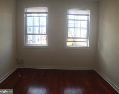 2631 W Girard Avenue - Photo Thumbnail 16
