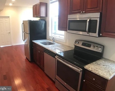 2631 W Girard Avenue - Photo Thumbnail 13