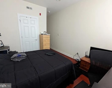 2631 W Girard Avenue - Photo Thumbnail 6