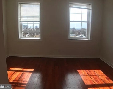 2631 W Girard Avenue - Photo Thumbnail 17
