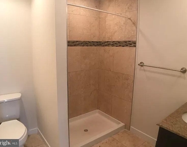 2631 W Girard Avenue - Photo Thumbnail 19