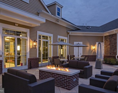 1307 Churchill Downs Way - Photo Thumbnail 9