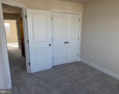 1826 Oxbow Road - Photo Thumbnail 18