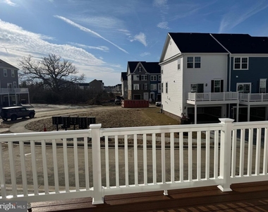 1826 Oxbow Road - Photo Thumbnail 29