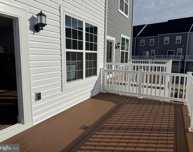 1826 Oxbow Road - Photo Thumbnail 31