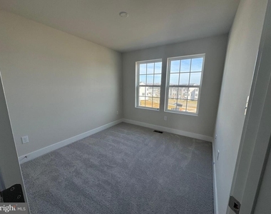 1826 Oxbow Road - Photo Thumbnail 20