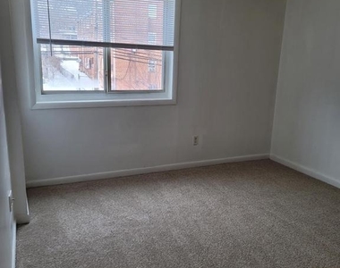 625 A Chesapeake Street Se - Photo Thumbnail 10