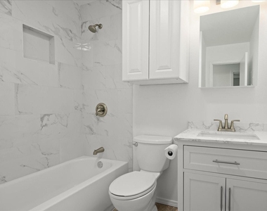 220 Sailmaster St - Photo Thumbnail 20