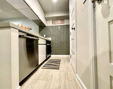 3110 Red River St - Photo Thumbnail 18