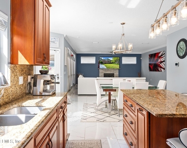 425 Oak Pond Drive - Photo Thumbnail 11