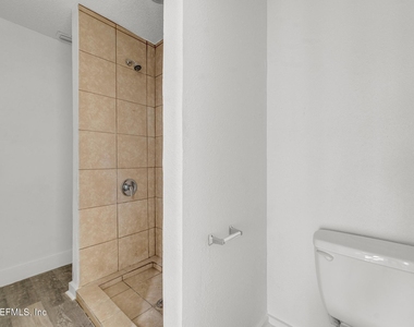522 W 21st Street - Photo Thumbnail 18