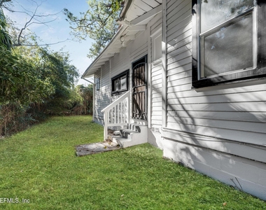522 W 21st Street - Photo Thumbnail 21