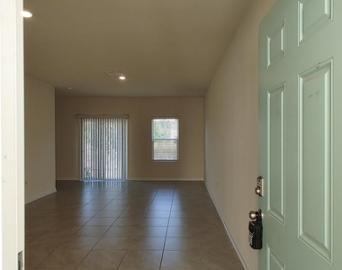 124 Java Lane - Photo Thumbnail 2