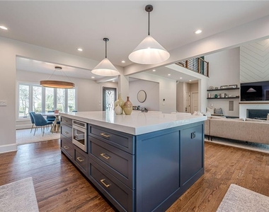 4562 Columns Drive - Photo Thumbnail 20