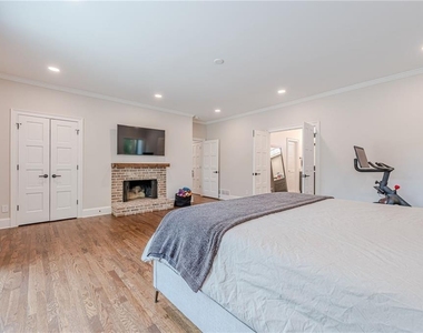 4562 Columns Drive - Photo Thumbnail 34