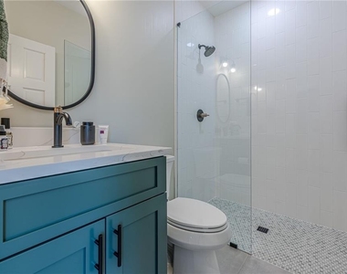 4562 Columns Drive - Photo Thumbnail 13