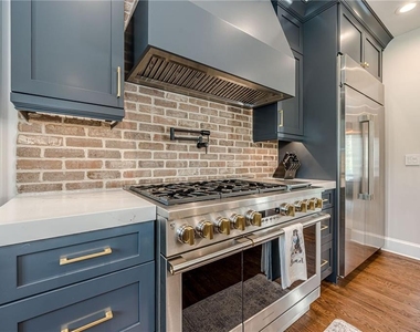 4562 Columns Drive - Photo Thumbnail 21