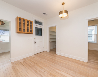 3446 N Springfield Avenue - Photo Thumbnail 12