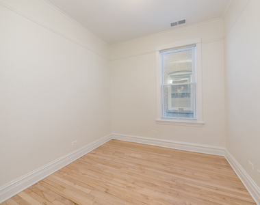 3446 N Springfield Avenue - Photo Thumbnail 18