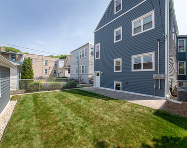 3446 N Springfield Avenue - Photo Thumbnail 21
