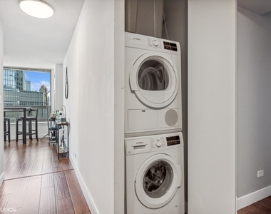 440 N Wabash Avenue - Photo Thumbnail 11