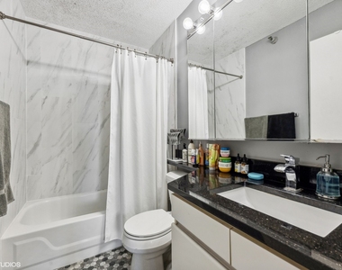 440 N Wabash Avenue - Photo Thumbnail 13