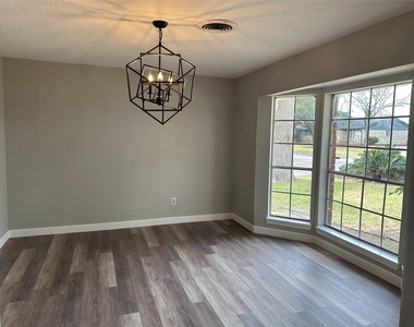 4821 Burning Tree Drive - Photo Thumbnail 18