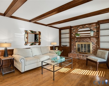 9621 Peppertree Drive - Photo Thumbnail 3