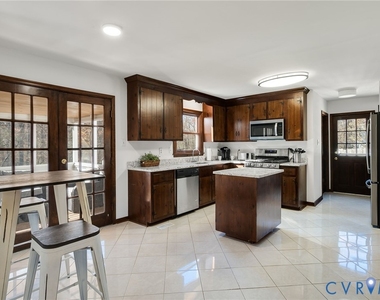 9621 Peppertree Drive - Photo Thumbnail 7