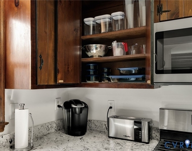 9621 Peppertree Drive - Photo Thumbnail 11