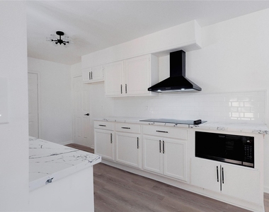 11611 Sagedowne Lane - Photo Thumbnail 10
