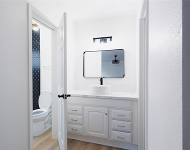 11611 Sagedowne Lane - Photo Thumbnail 24