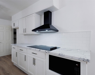 11611 Sagedowne Lane - Photo Thumbnail 6