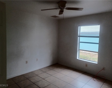 3020 Se Santa Barbara Place - Photo Thumbnail 13