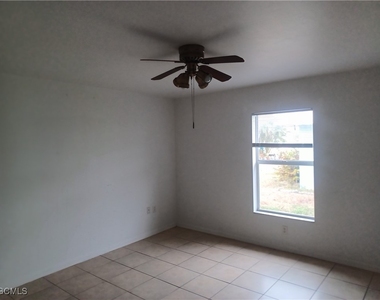 3020 Se Santa Barbara Place - Photo Thumbnail 8