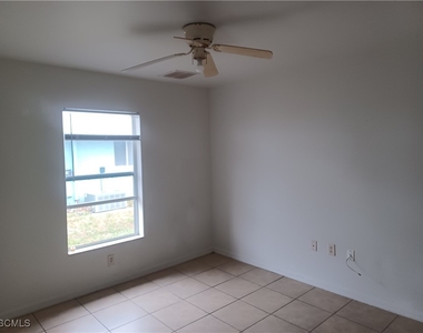 3020 Se Santa Barbara Place - Photo Thumbnail 11
