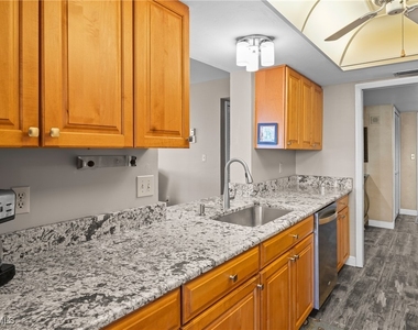 10420 Gulf Shore Drive - Photo Thumbnail 10