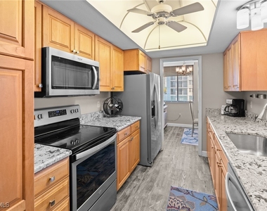 10420 Gulf Shore Drive - Photo Thumbnail 7