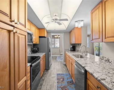 10420 Gulf Shore Drive - Photo Thumbnail 6