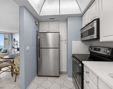 58 N Collier Boulevard - Photo Thumbnail 13