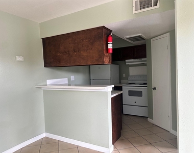 1751 Moritz Drive - Photo Thumbnail 16
