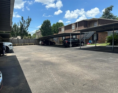 1751 Moritz Drive - Photo Thumbnail 9
