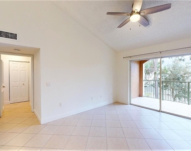 1210 Wildwood Lakes Boulevard - Photo Thumbnail 6