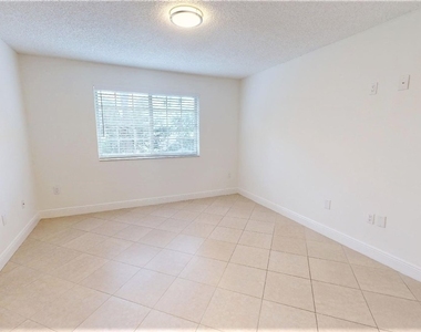 1210 Wildwood Lakes Boulevard - Photo Thumbnail 9