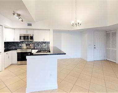 1210 Wildwood Lakes Boulevard - Photo Thumbnail 2