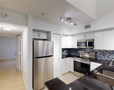 1210 Wildwood Lakes Boulevard - Photo Thumbnail 3