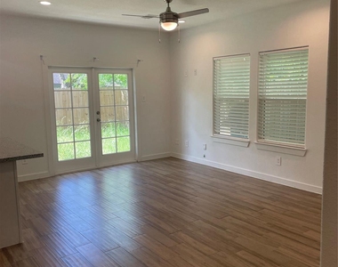 5314 Longmeadow Street - Photo Thumbnail 7