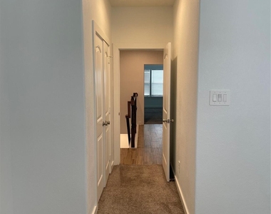 5314 Longmeadow Street - Photo Thumbnail 15