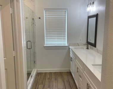 5314 Longmeadow Street - Photo Thumbnail 25